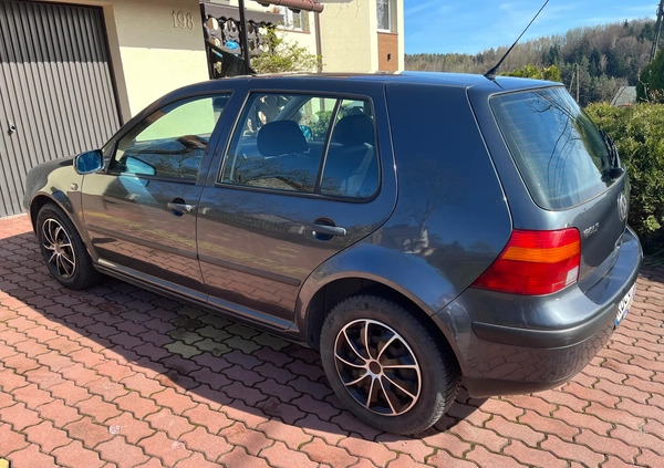 Volkswagen Golf cena 6400 przebieg: 304052, rok produkcji 2001 z Ryn małe 92